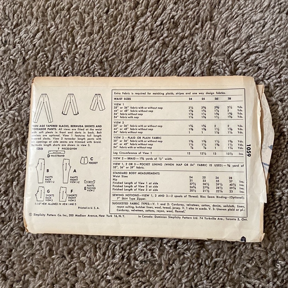 Vintage Lot of Sewing Patterns Lot #1 - Picture 5 of 11